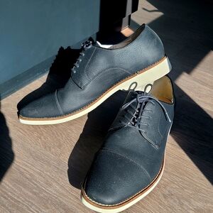 Men's Black Leather Dress Shoes